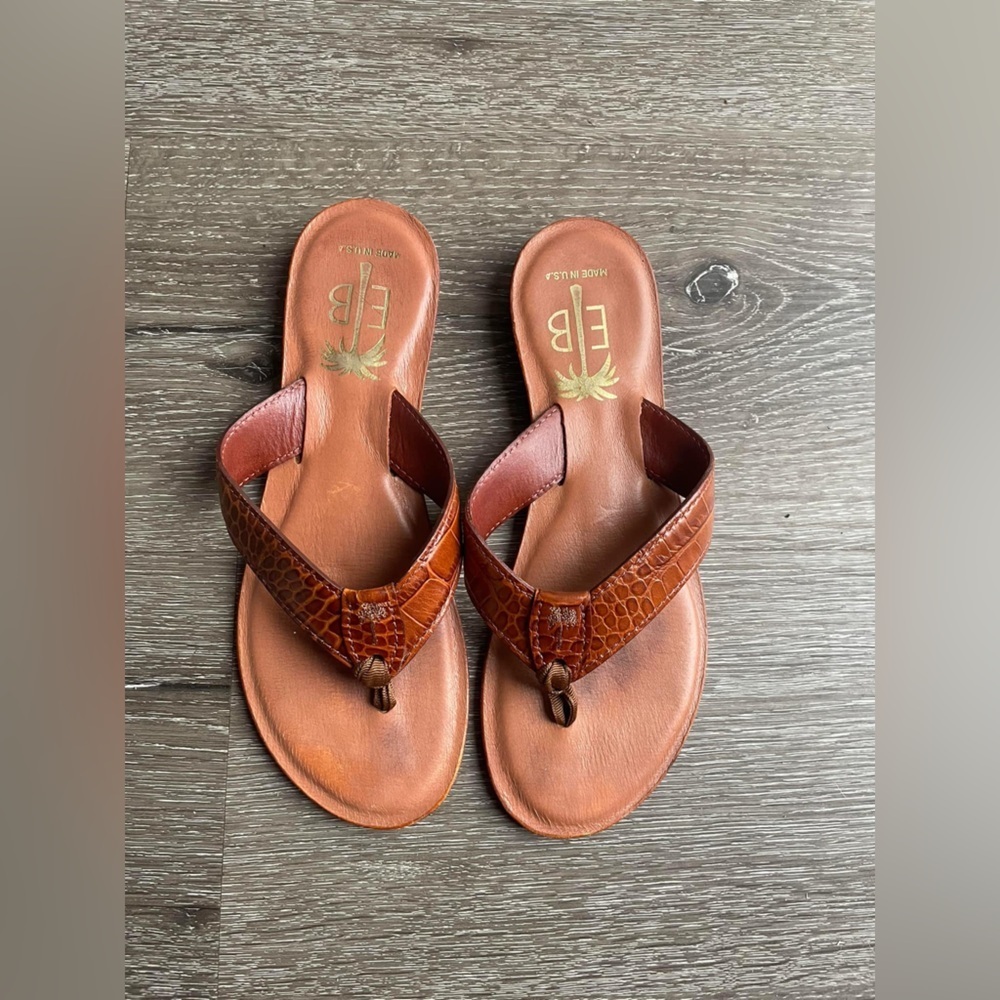 Sandals - Picture 2 of 3
